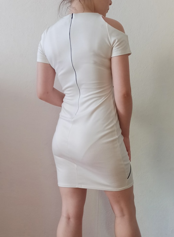 1- платье 350 р размер М 2- комбинезон | Объявления Орска и Новотроицка №5632