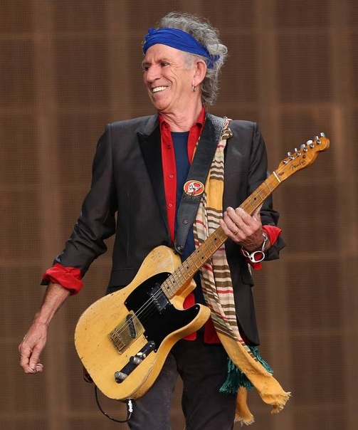 Кит Ричардс  британский гитарист и автор песен группы The Rolling Stones вместе с Миком Джаггером