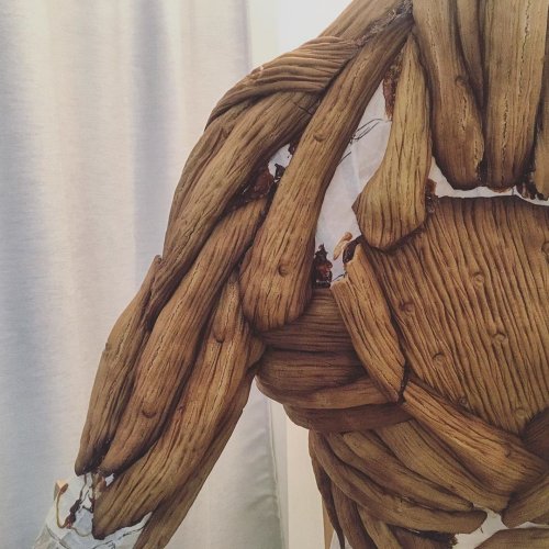 Пряничный Грут на Рождество Любительница пряничных вкусняшек из Норвегии Каролин Эрикссон со слегка нездоровой страстью к созданию пряничных скульптур, как написано в её аккаунте в Instagram,