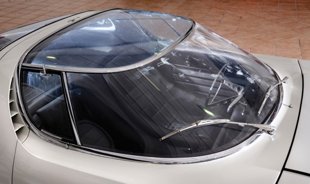 Концепт-кар с панорамной крышей Chevrolet Testudo 
