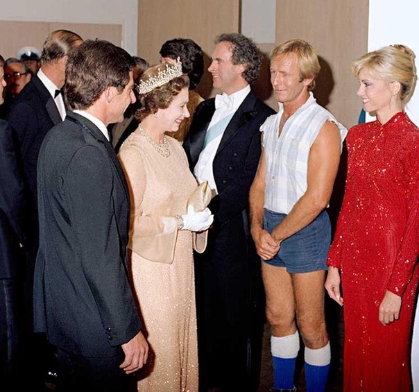 Встреча крокодила Данди (Пол Хоган) с Королевой Елизаветой в Сиднейской опере. 1980 год