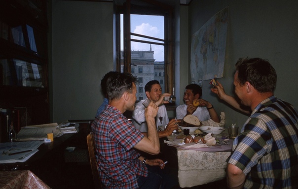 Серия фотографий о жизни в общежитии МГУ. 1964 год. Автор: американский учёный и фотограф Томас Тэйлор