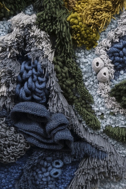 520 часов ушло у художницы на изготовление карты мира в виде гигантского гобелена Художница Ванесса Баррагау, работающая с текстилем, прославилась своими творениями, вдохновленными природой. В