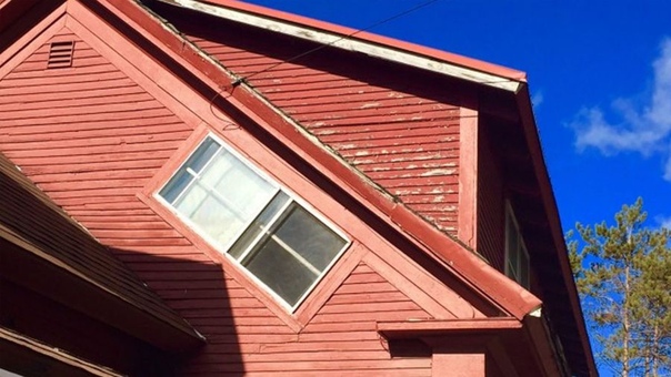 ВЕДЬМИНО ОКНО АРХИТЕКТУРА ШТАТА ВЕРМОНТ Ведьмино окно эта архитектурная странность, которую можно наблюдать в американском штате Вермонт, является неотъемлемой частью старых фермерских домов.
