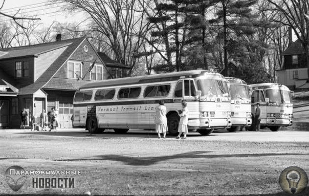 Пропавший из едущего автобуса Городок Беннингтон в штате Вермонт (США) насчитывает всего около 15 тысяч человек, однако он таит в себе немало загадок, которые до сих пор никто не разгадал. Самым