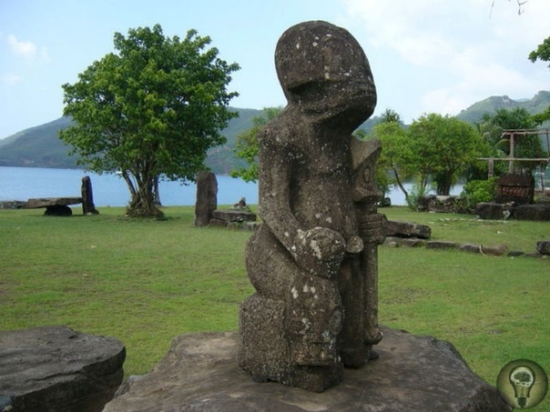 Статуи острова Нуку-Хива. Рептилоиды или кто Место: Тихий океан, самый, можно считать, его центр. На 10 тыс. километров выше и левее - знаменитая Марианская впадина, на 4 тыс. км в другую