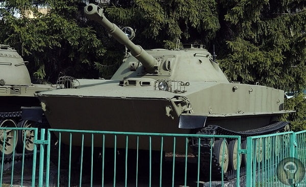 ПТ-76 танк-амфибия Танк-амфибия создан для поддержки мотострелковых подразделений при форсировании водных преград. И более 40 лет успешно применялся в различных уголках мира. Опыт Великой