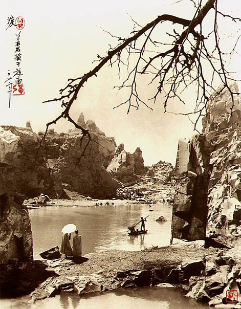 Дун Хун-Оай: фотографии в стиле традиционной китайской живописи Китайский художник и фотограф Дун Хун-Оай родился в 1929 году, а скончался в 2004 году в возрасте 75 лет. Он оставил после себя