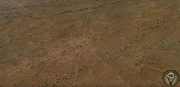 Древнейшая звездная карта на Гавайях Не так давно исследователи сообщили о находке огромного геоглифа в районе давно потухшего вулкана Кохала на Гавайях (Большой остров). В сервисе Google Earth