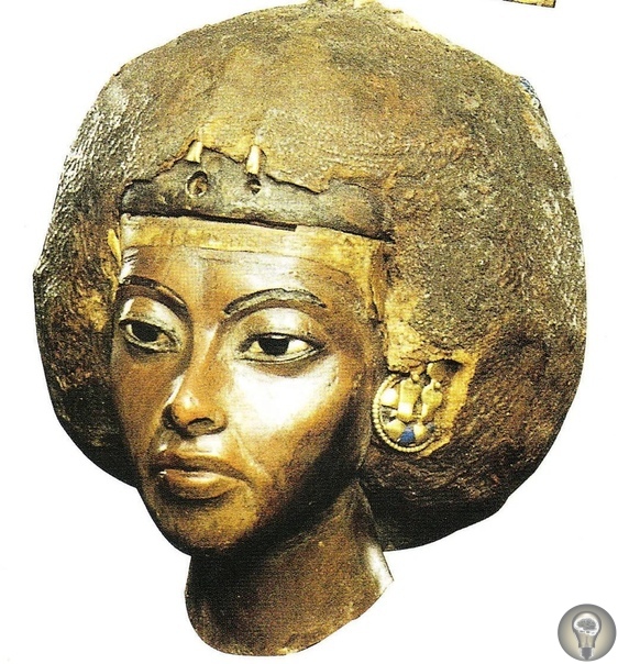 Тайна золотого саркофага, две царицы и два царя... В 1902 году в Каире появился некий человек по имени Теодор Дэвис. Был он скучающим богатеем, пока однажды не увлекся египтологией и не решился
