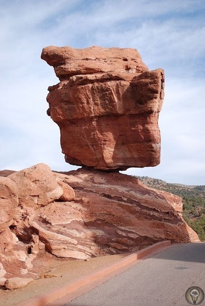 Удивительные балансирующие скалы  Балансирующая скала естественная геологическая формация, большая скала или валун очень большого размера, опирающийся на другие скалы. Такая формация очень часто