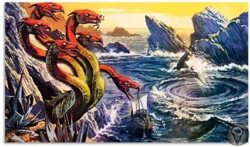Очень страшные чудища в древнегреческой мифологи Лернейская гидра В греческой мифологии змееподобное чудовище. Оно имело огромное змеиное туловище и девять голов дракона, одна из которых была