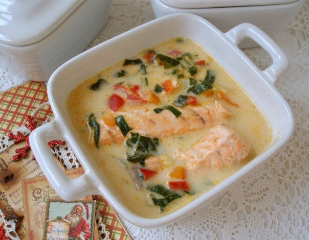 Сырный суп с лососем. 