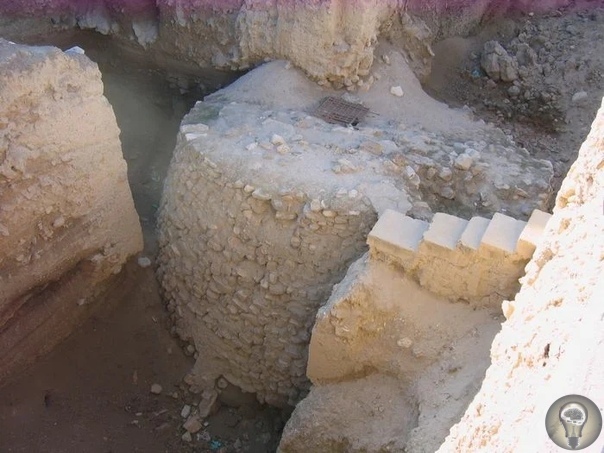 10 таинственных памятников архитектуры, которые старше британского Стоунхенджа 1. Белый храм Урука (3200 г. до н.э.)Во время раскопок древнего Урука (современный поселок Варка в Ираке) был