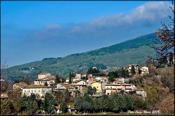 ИТАЛЬЯНСКАЯ ДЕРЕВУШКА, КОТОРАЯ СТАЛА НЕЗАВИСИМЫМ ГОСУДАРСТВОМ. Рядом с Тосканой, в северной части Умбрии, находится небольшая итальянская деревня Коспая. На протяжении почти четырех столетий эта